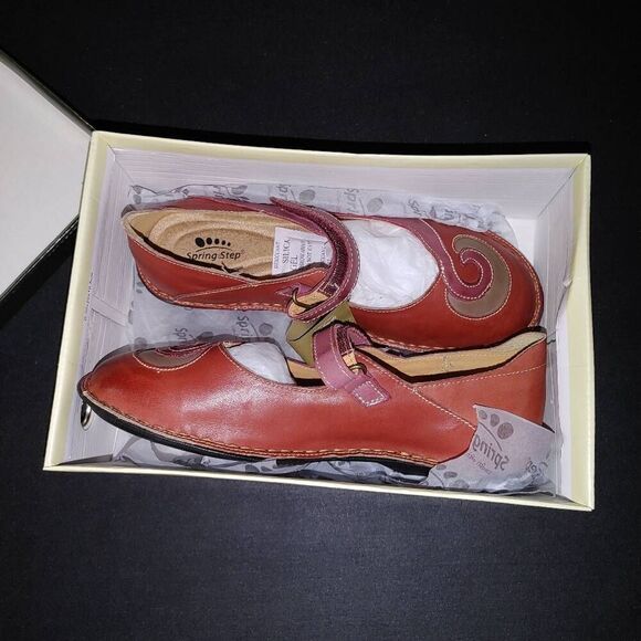 New Spring Step Cosmic Red Leather Mary Jane Flats 9 - Picture 1 of 5